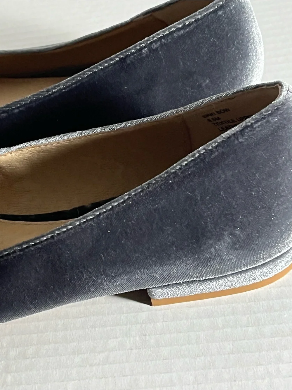 Cecelia New York Brie Bow pointed Toe Velvet size 8.5